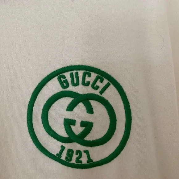 GUCCI Men’s Tshirt - Picture 2 of 7